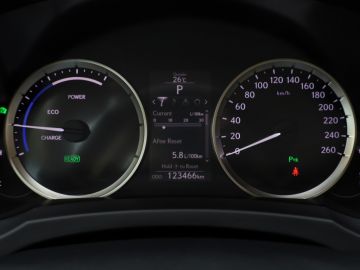 Lexus IS